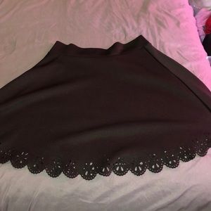 Médium black skirt